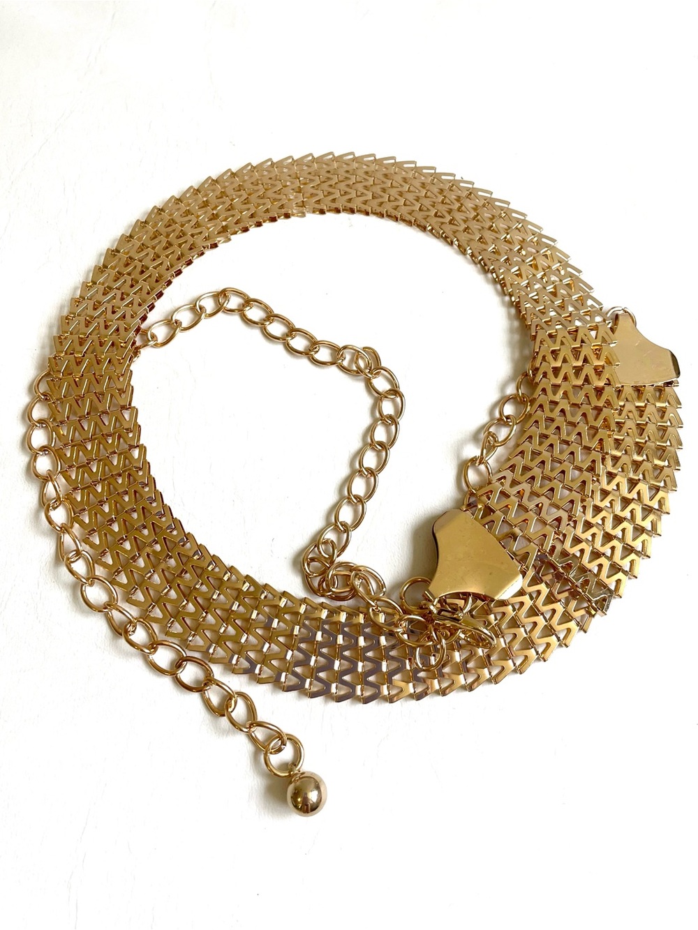 LIGHT WEIGHT GOLD TONE METAL SEGMENTED FLEXIBLE ADJUSTABLE BELT